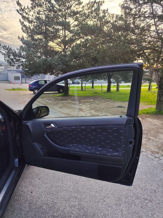 Mercedes C 220 CDI Coupé 143cv | Caixa manual | ~274.000 km