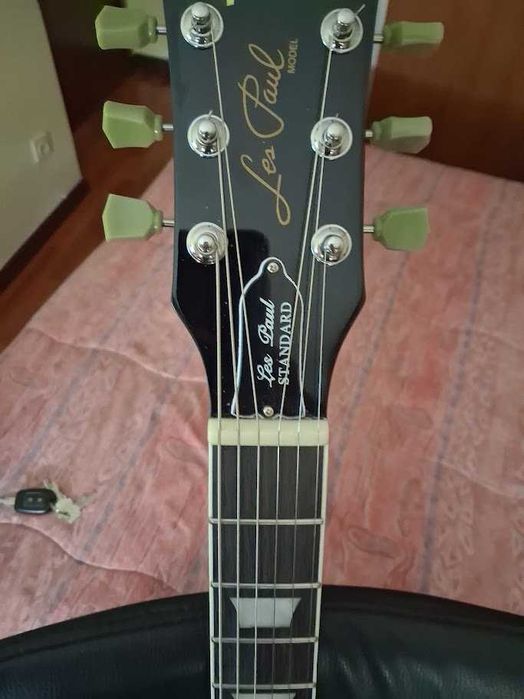 Guitarra les paul chinesa