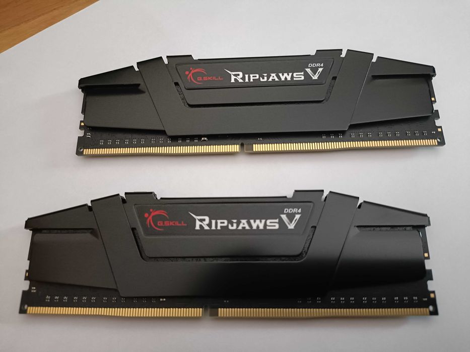 Kit Memória RAM G.SKILL Ripjaws V 16GB (2x8GB) DDR4-3600MHz CL16 (com GARANTIA)
