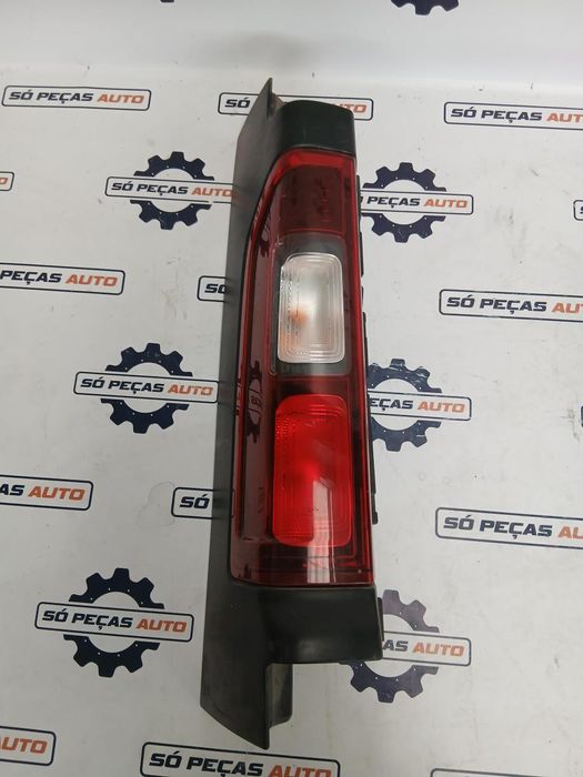 FAROLIM ESQUERDO BRANCO OPEL VIVARO 1.6DCI ANO: 2014