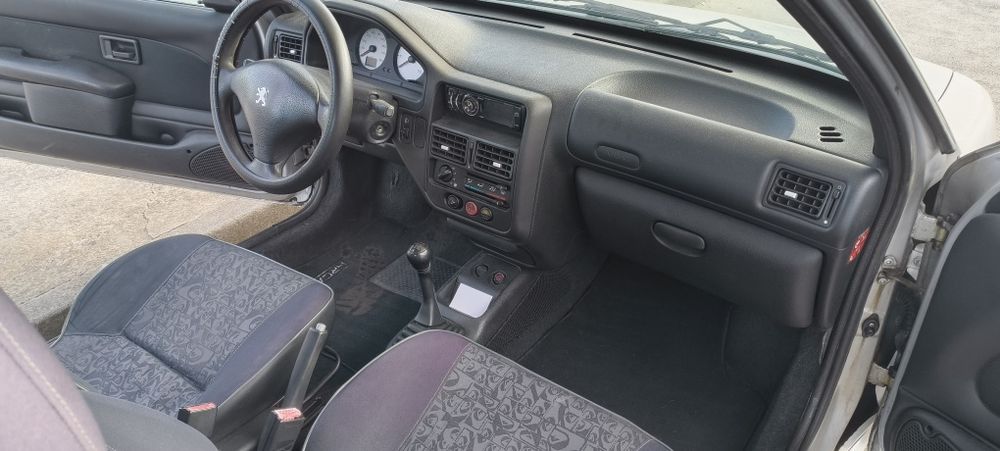 Peugeot 106 1.1 Gasolina – 2000