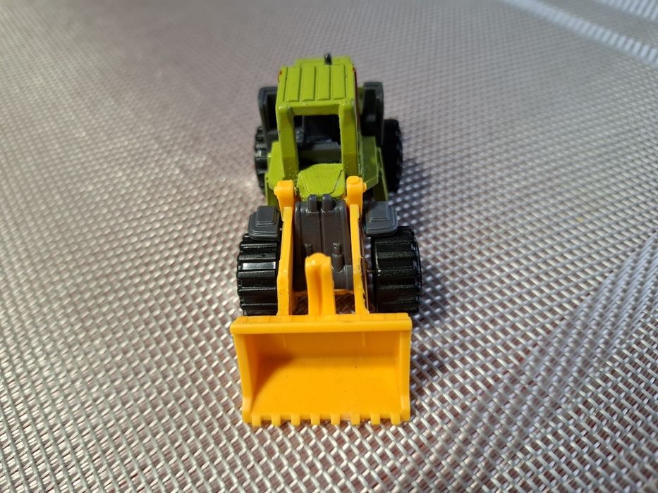 Model ładowarka skala 1:64