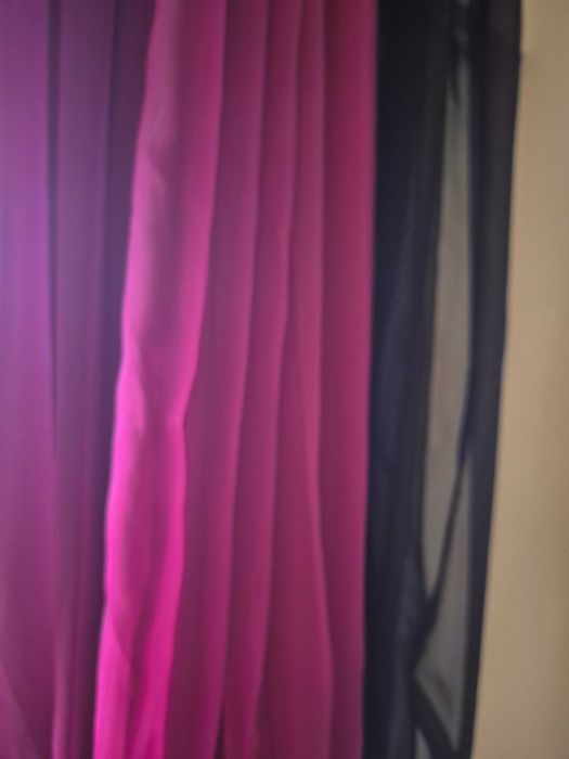 6 Cortinados Organza pretos e vermelho