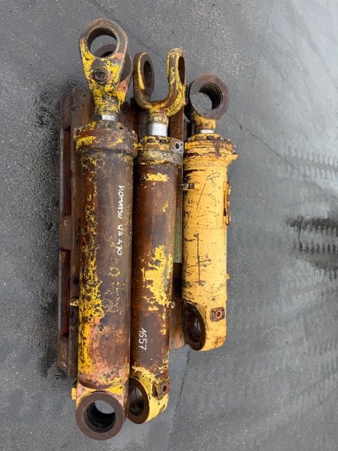 komatsu wa 470 siłownik hydrauliczny komplet