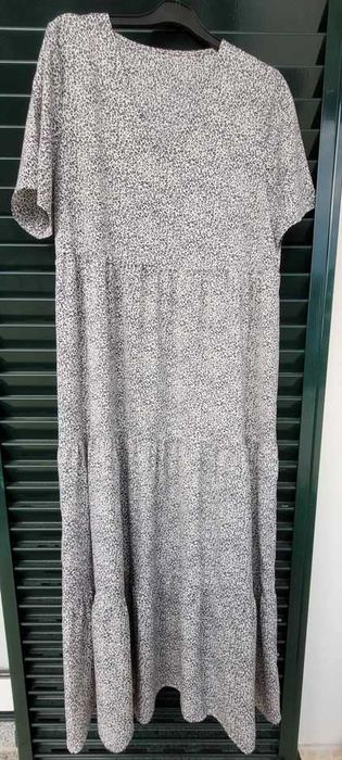 Vestido comprido cinza