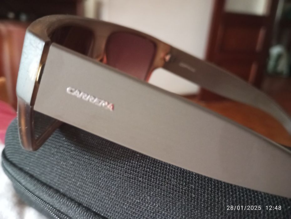 7 Vendo óculos sol Carrera castanhos