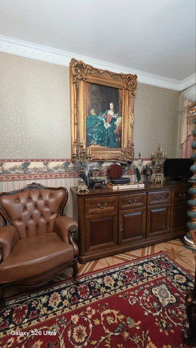 Здається простора великогабаритна квартира ,вул.Соборна