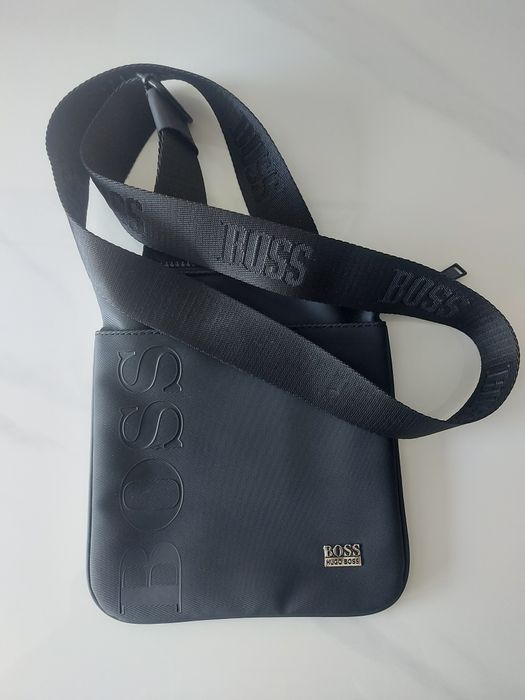 Meska torebka na ramie używana