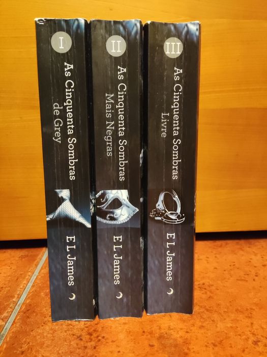 Trilogia "As cinquenta sombras"