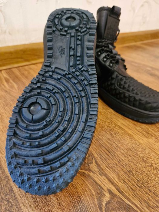 Чоловічі ботінки Nike AF1 EST 1982, р.41