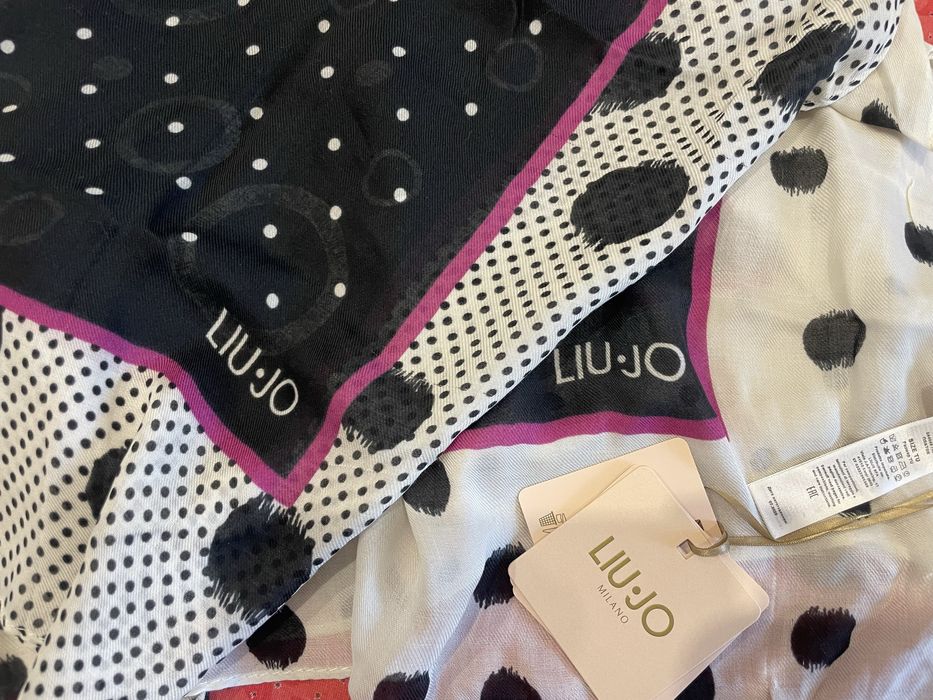 Lio•jo  . Хустка . Нова . Італія