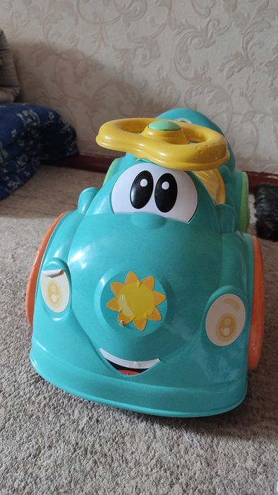 Толокар машинка дитячий Чіко