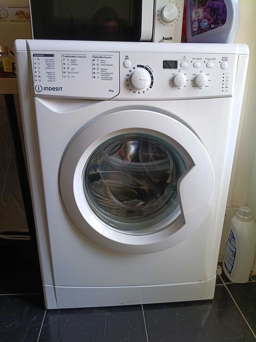 Máquina de lavar Indesit EWD 61051 W SPT N 6 Kg