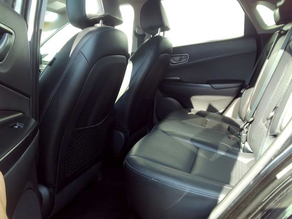 Hyundai Kona      2021