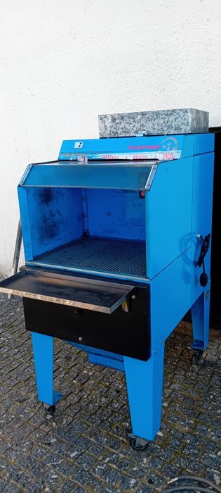 Maquina de limpeza de toners