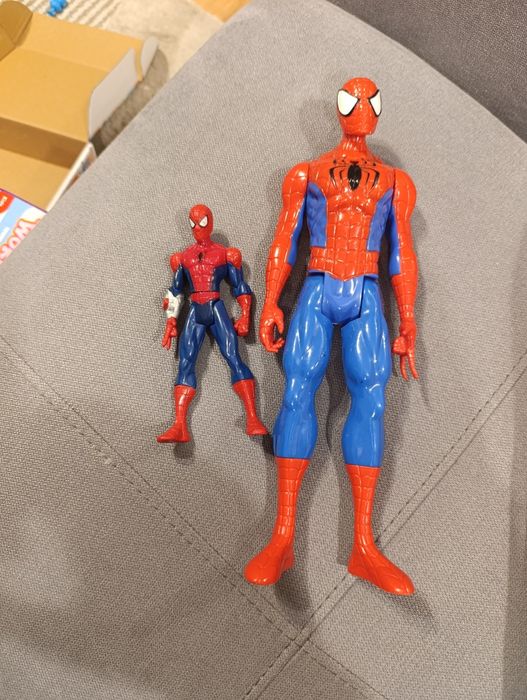 Figurka Spiderman plus gratis