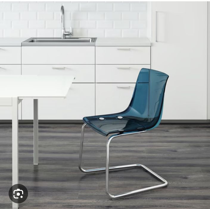Cadeira Ikea Tobias. Azul