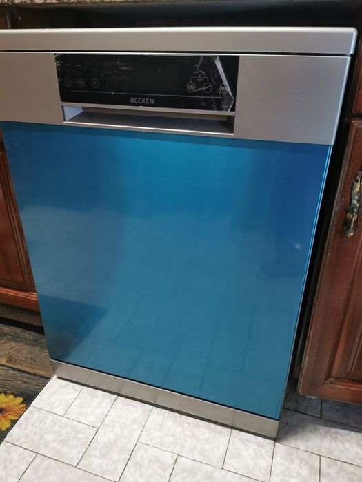 Máquina de lavar loiça BECKEN