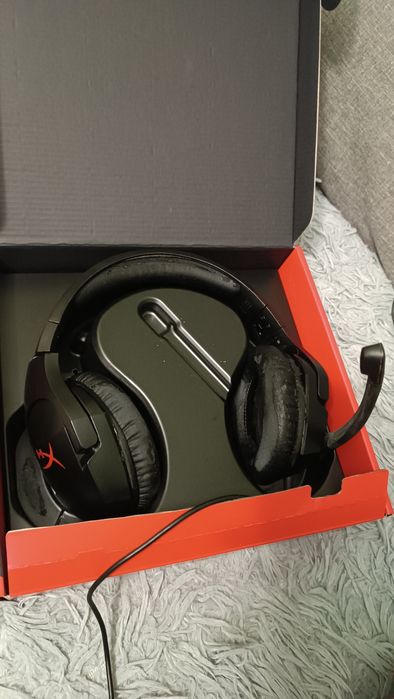 Невушки Hyperx Cloud Stinger