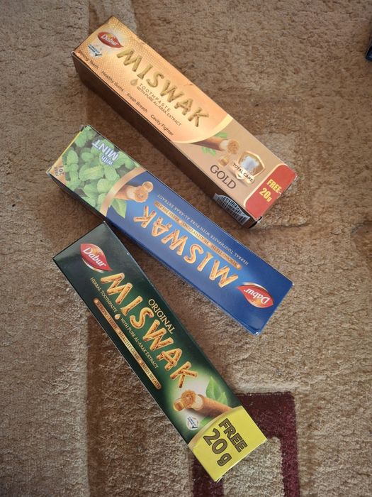 Єгипетська зубна паста Dabur Miswak Mint Whitening