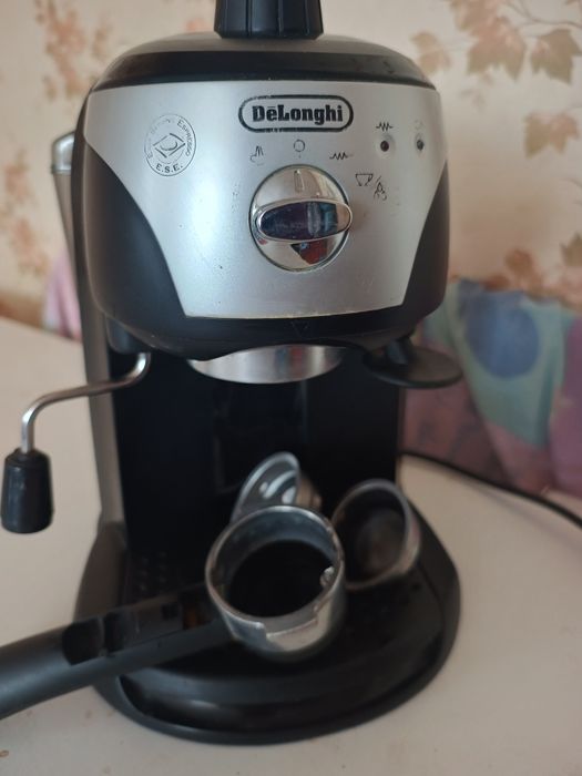 Кофемашина delongi EC220