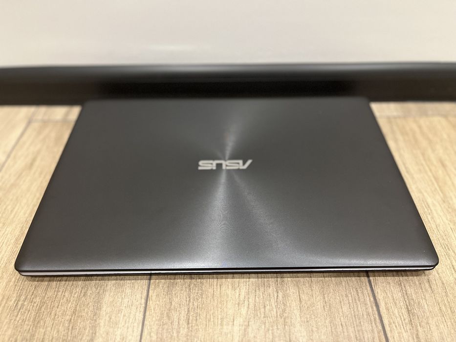 Ноутбук Asus X550L