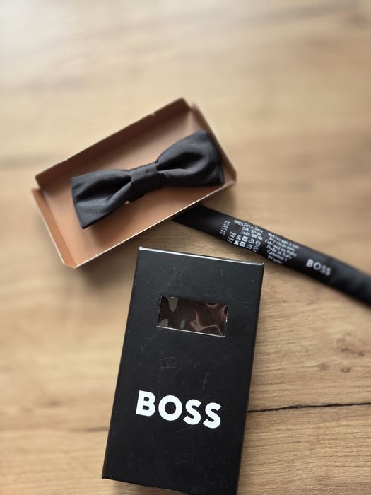 Muszka do garnituru Boss