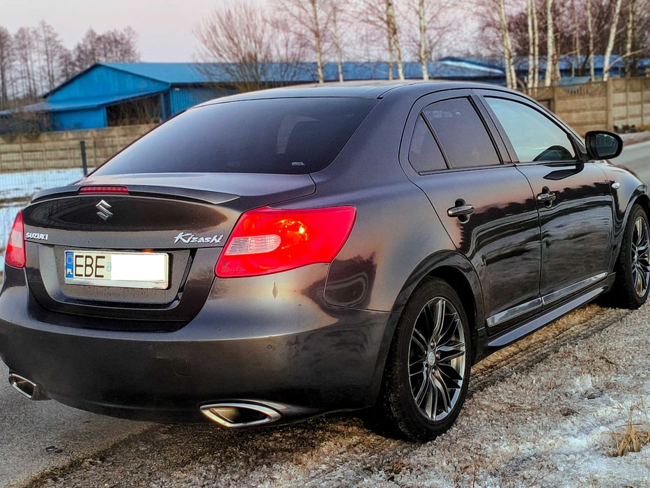 Suzuki KIZASHI 2.4 - wyjątkowy styl, zadbane auto