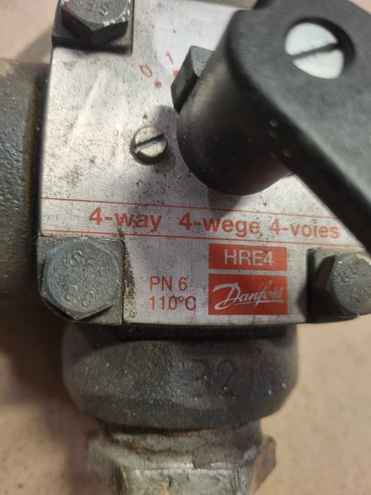 Zawór 4-drożny czterodrożny DANFOSS