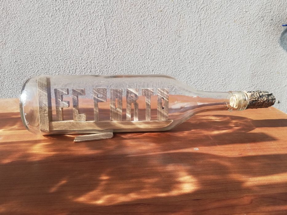 Garrafas com nomes próprios