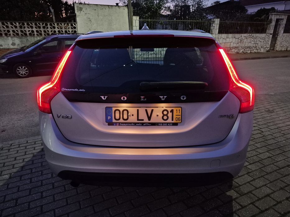 Volvo V60 D2  1.6d drive Momentum  carrinha Nacional