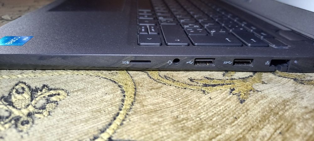 Бизнес серия Ноутбук Dell latititude/ IPS/I3/16/256 SSD Гарантия