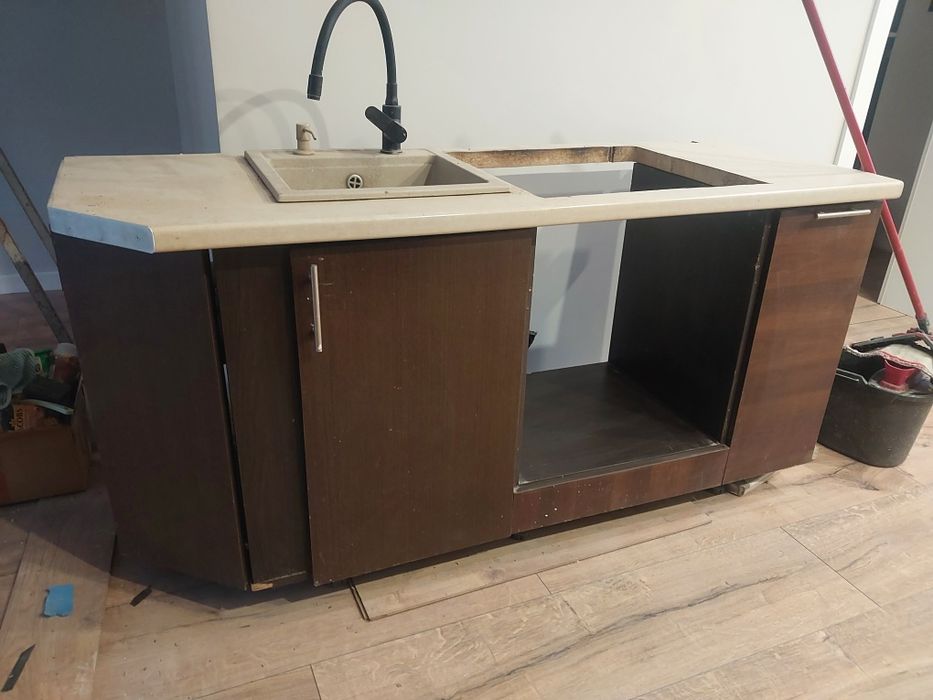 Szafki kuchenne.  Kuchnia letnia