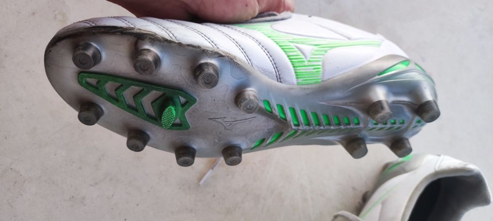 Chuteiras mizuno