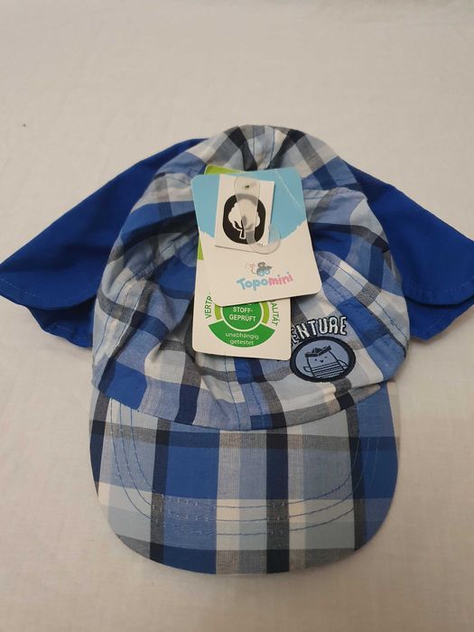 Детская пляжная шапка.