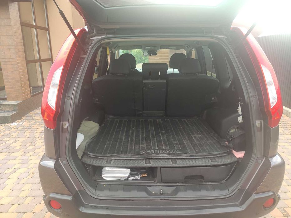 продам автомобіль Nissan