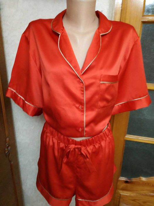 Еротичний сексуальний червоний набір Крихітка Санти шовк 46-48 розмір