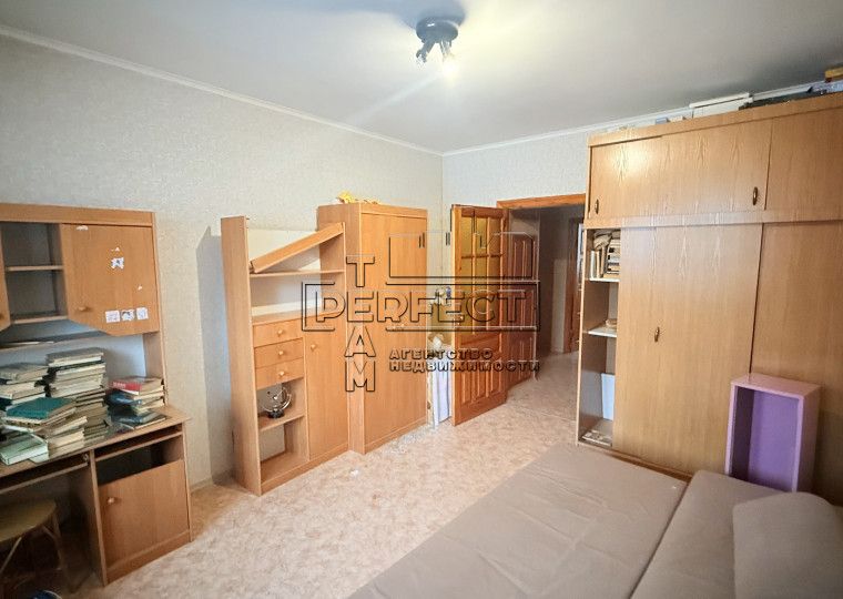 Продаж 3к квартири Бальзака 84