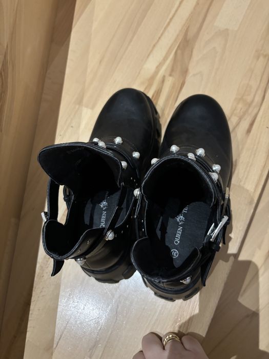 Buty damskie trapery