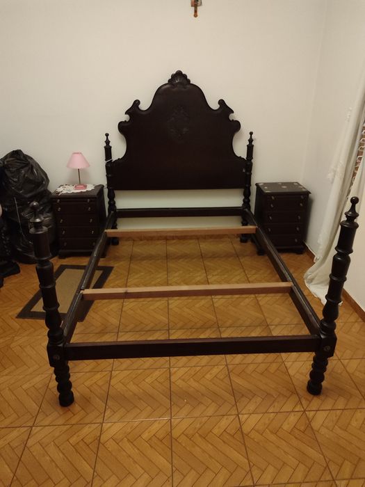 Vendo cama mobília / quarto D. João V