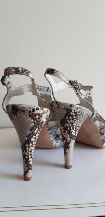 Szpilki, czółenka, gino rossi ,wężowa, krokodylowa skóra, inne.
