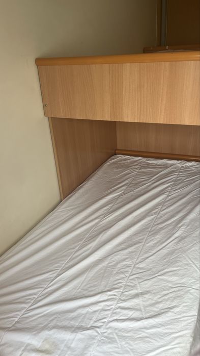 Cama beliche com armário incluído- Ótimo estado