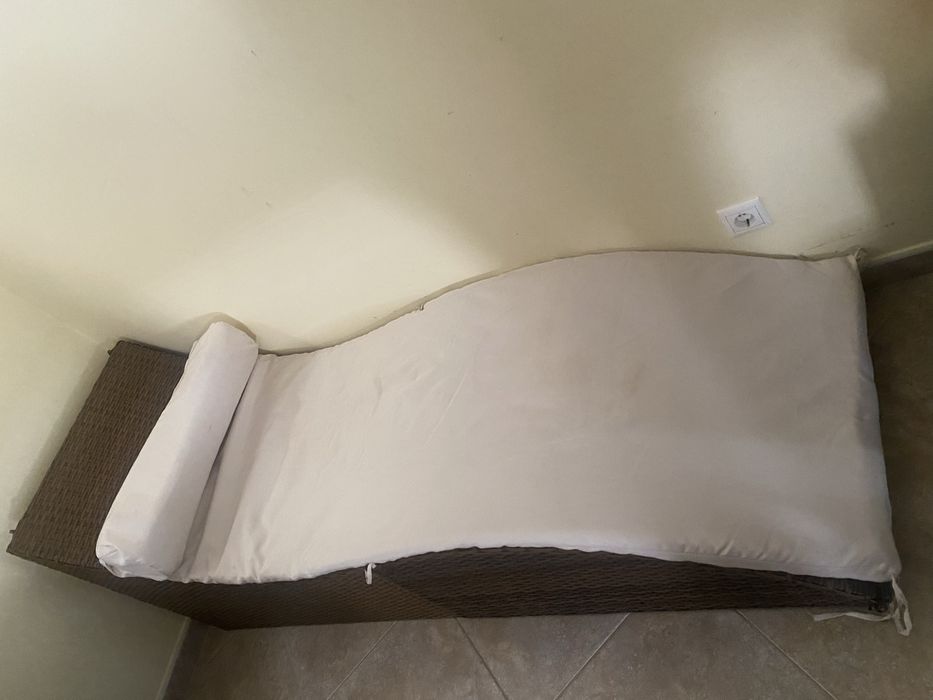 Cama de relaxe usado