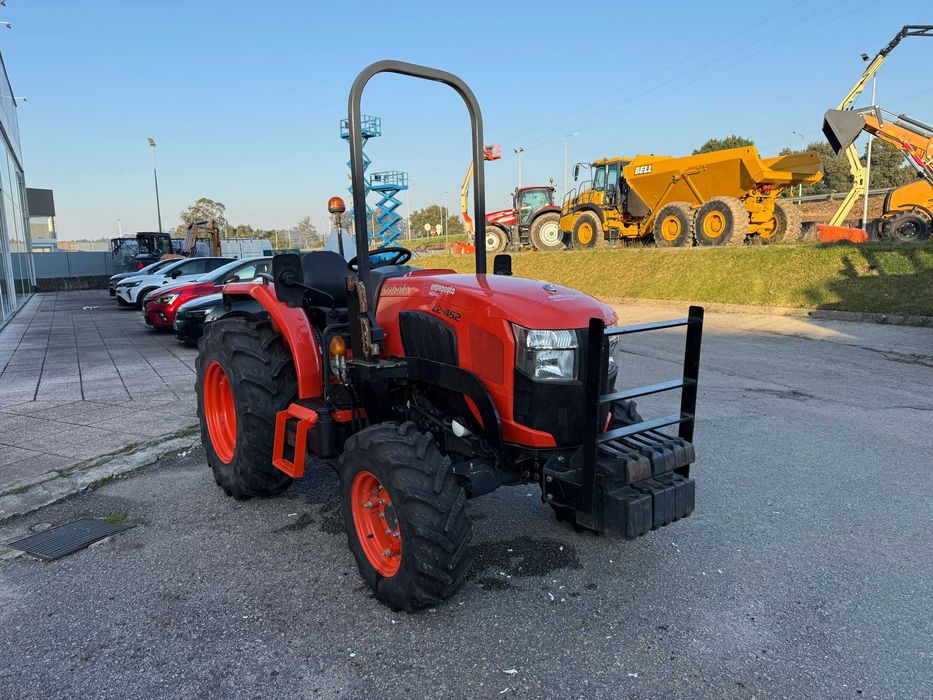 MAQUINA KUBOTA L2-452