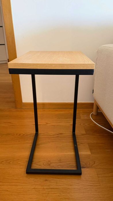 mesa de apoio sofá sala em madeira carvalho e metal