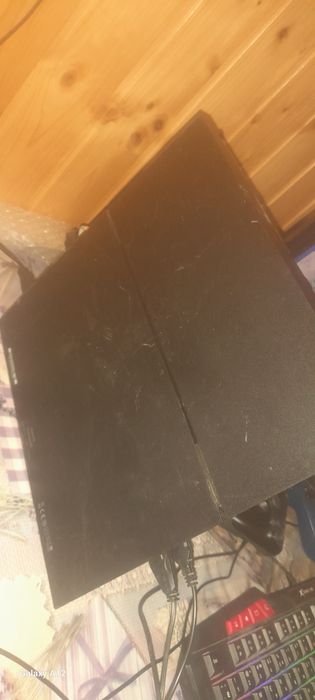 Продам Playstation 4 fat