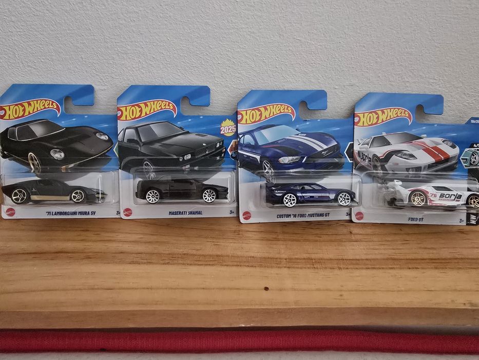 Hot Wheels - Ler Descrição