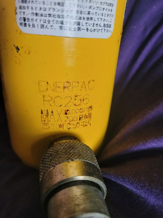 Podnośnik hydrauliczny Enerpac 700bar