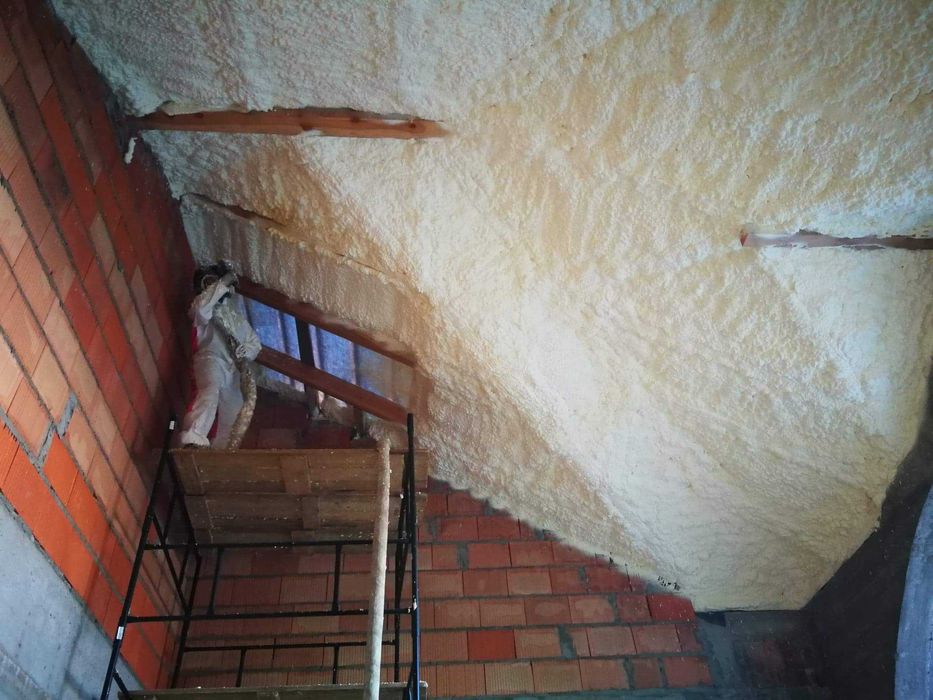 Ocieplenie Poddasza PIANKĄ PUR, Docieplanie Budynków, zabudowa GK