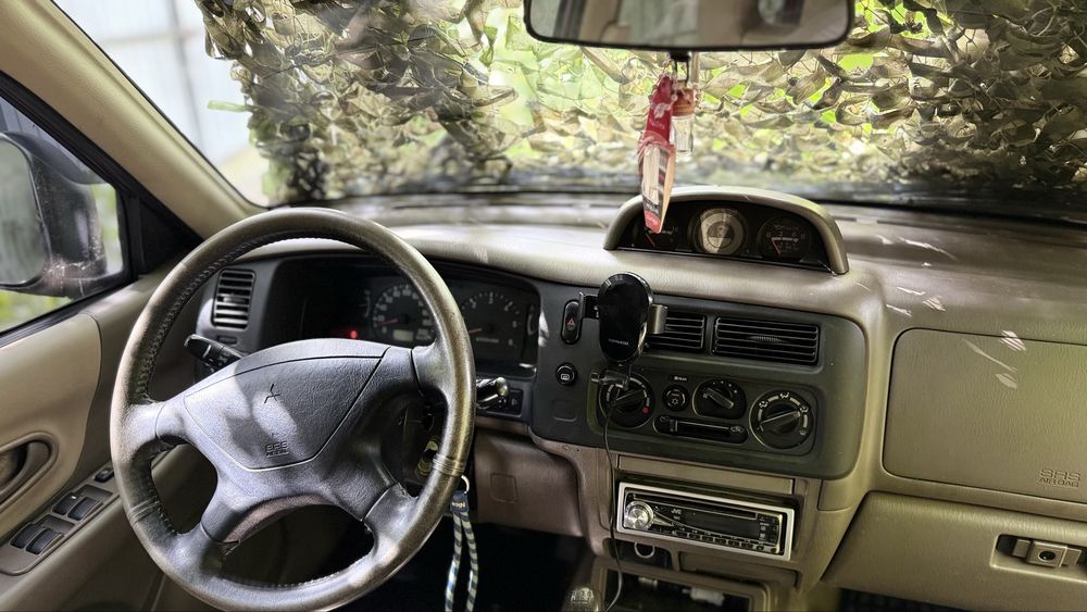 Misubishi pajero sport